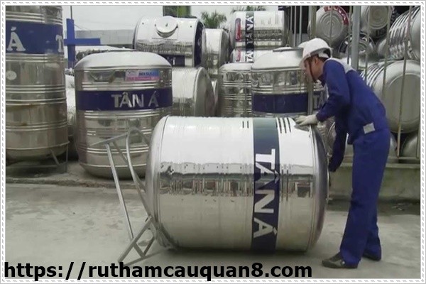 Vệ sinh bồn nước inox gi&aacute; rẻ tại địa b&agrave;n TPHCM