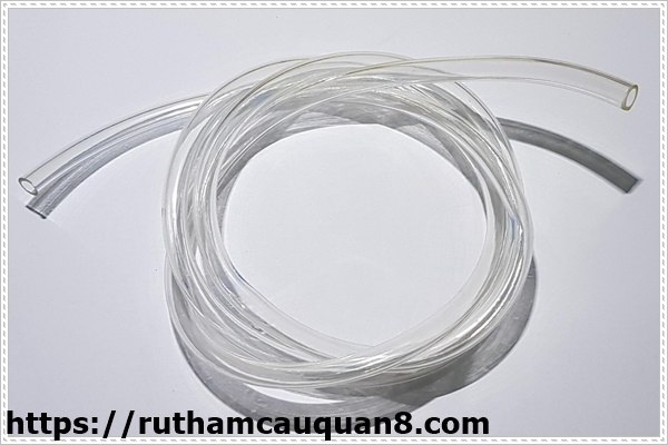 Th&ocirc;ng bồn cầu bệt tại nh&agrave; hiệu quả với ống nhựa