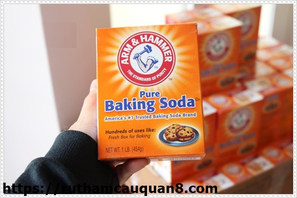 cách thông bồn cầu nhanh nhất với baking soda