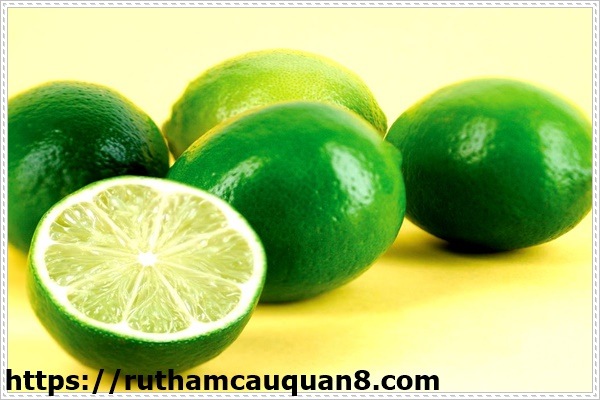 khử m&ugrave;i h&ocirc;i nh&agrave; vệ sinh bằng chanh tươi