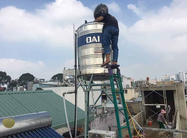 Nên vệ sinh bồn nước Quận 8 thường xuyên